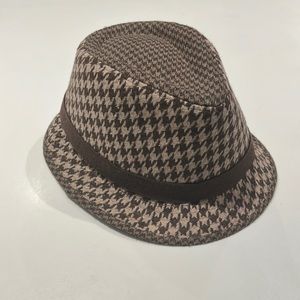 Brown checkered hat